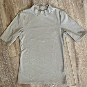 Uniqlo high neck top